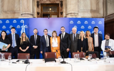 PRIMER PRESUPUESTO CON SUPERAVIT FISCAL